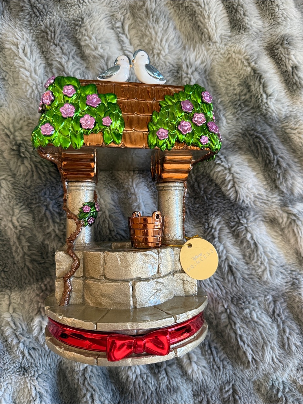 Disney Princess LE BBW Collab: Snow White Pedestal 3-Wick candle holder